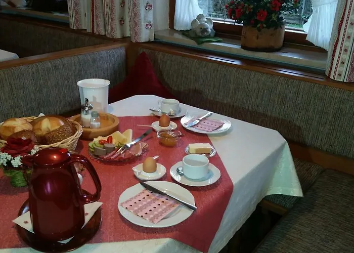 Staufenhof 3*