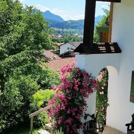 ゲストハウス Staufenhof