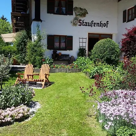 Staufenhof ゲストハウス 3*