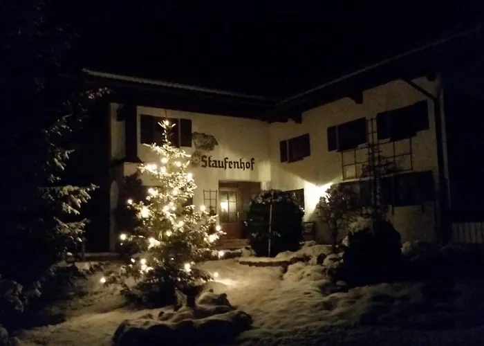 בית הארחה Staufenhof 3*